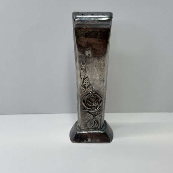 Classic Rose by Reed & Barton Sterling Silver Salt Or Pepper Shaker (1) Roses - Picture 1 of 11